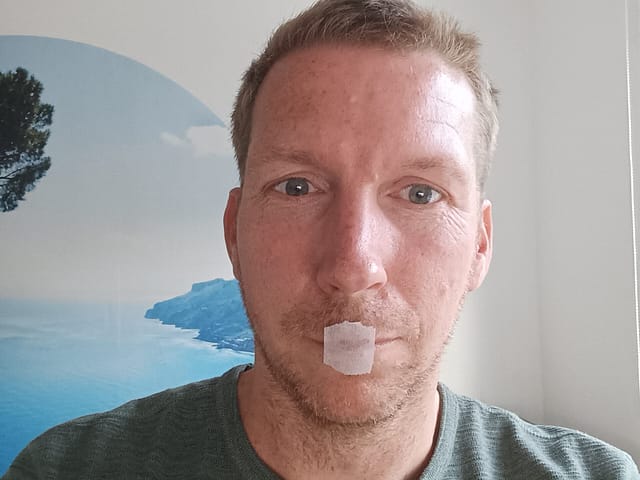 Slapen met tape boost de gezondheid in je slaap!